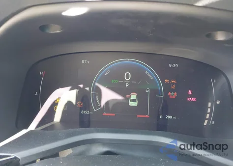 2025 Toyota Camry Le z USA, uszkodzony, nr VIN 4T1DAACK7SU155010